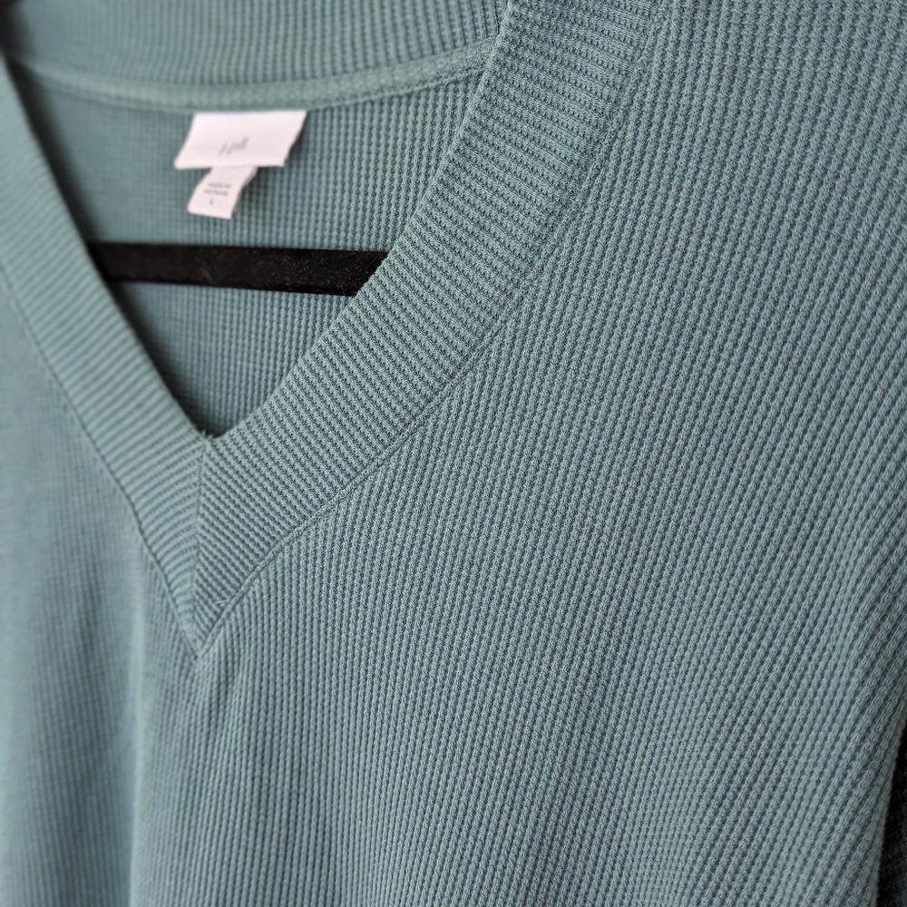 $10 SALE J Jill Long Sleeve Thermal Top V Neck size large sage green capsule - Picture 4 of 12